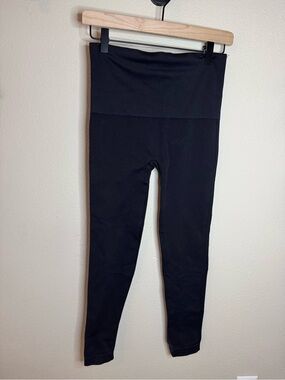 Spanx Black High Rise Leggings Size Large Wide Waistband Shaping